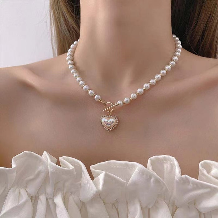 Wholesale Glass pearl necklace, women's light luxury, niche design, caring collarbone, high-end temperament, socialite