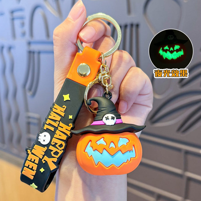 Wholesale Fun Glowing Pumpkin  Keychain PVC Car Key Accessory Gift MOQ≥2