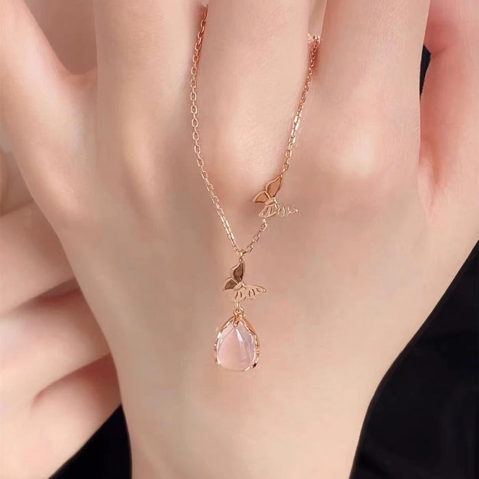 Wholesale Butterfly necklace for women, light luxury, simple temperament, niche design, exquisite and versatile, trendy and dripping collarbone chain