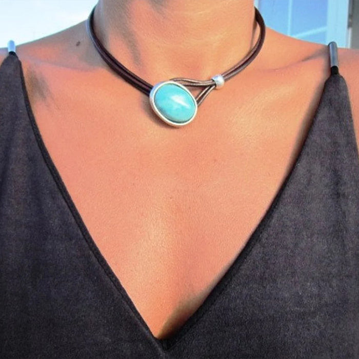 Wholesale New retro creative leather turquoise collarbone chain exaggerated trendy neck ring