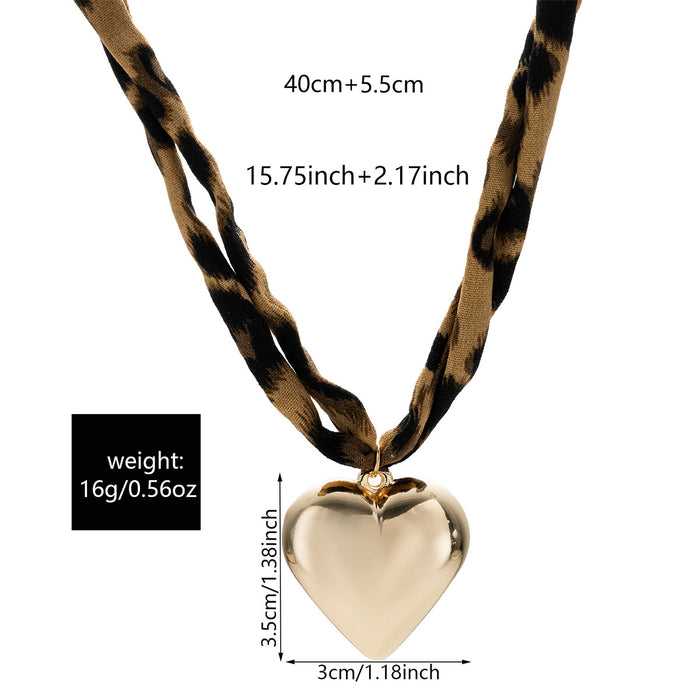Wholesale Exaggerated metal round collarbone chain, fashionable and niche design, leopard print necklace