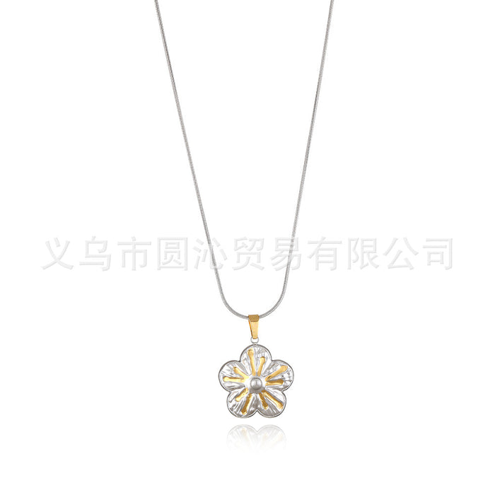 Wholesale Simple Stainless Steel Flower Love Pendant Necklace All-match Clavicle Chain Jewelry