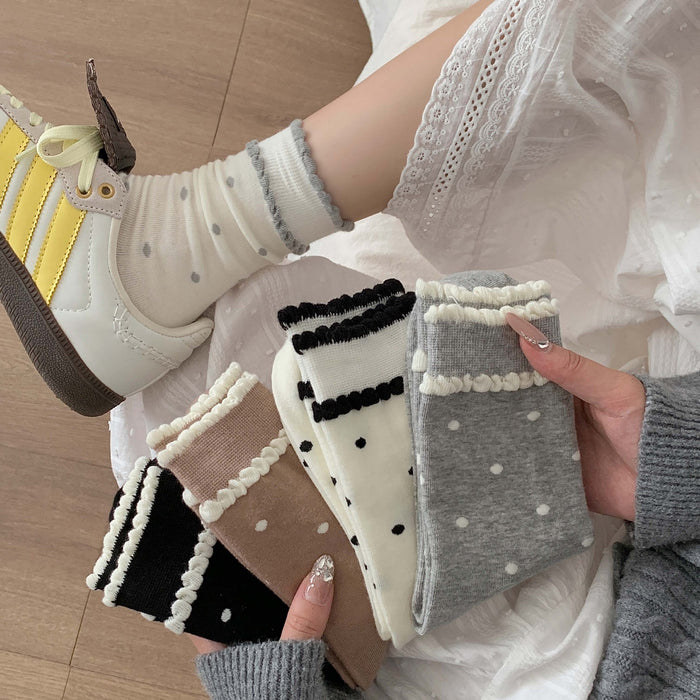 Wholesale Lace socks, tube socks, retro polka dot stockings, pile socks