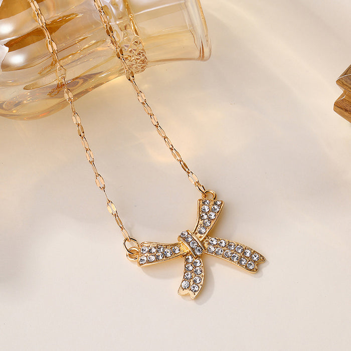 Wholesale Jewelry Fashion Alloy Diamond Pendant Simple and Versatile Bow Necklace