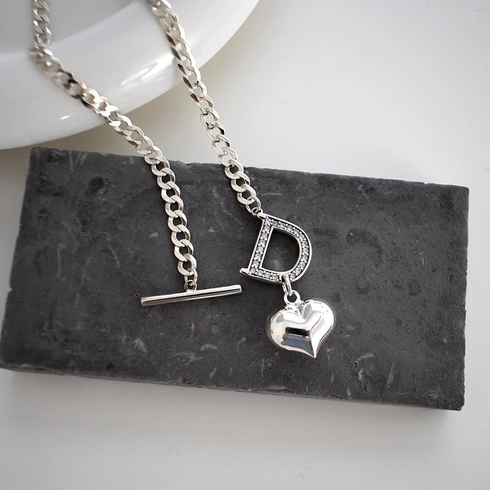 Wholesale Love pendant, collarbone chain necklace, light luxury, personalized, versatile, niche, high-end, new accessories