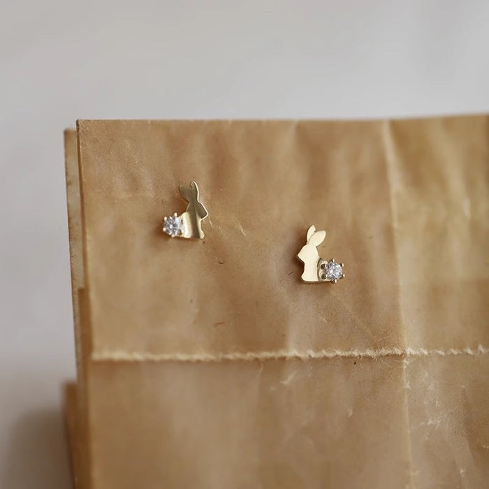 Wholesale Pure silver gold-plated earrings, sparkling earrings, cute mini daily minimalist earrings