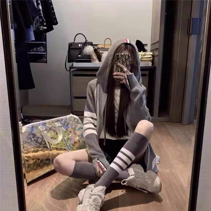 Wholesale Socks men's and women's mid length gray four bar striped pure cotton calf socks