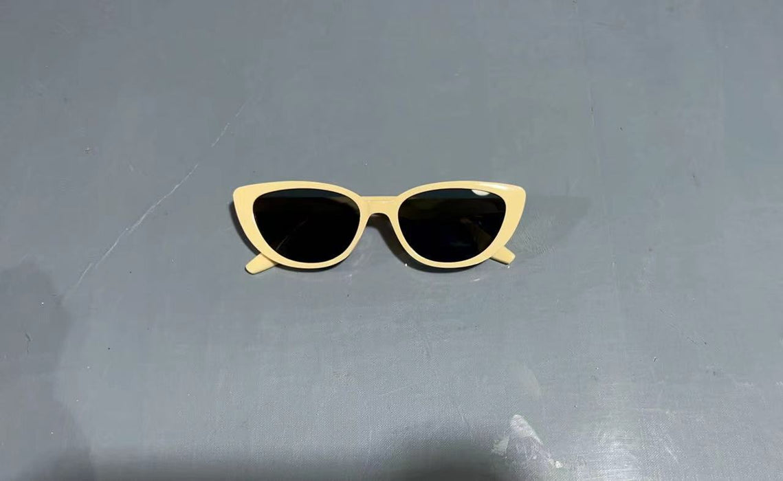 Wholesale Pink sunglasses with high-end feel, new retro small frame glasses