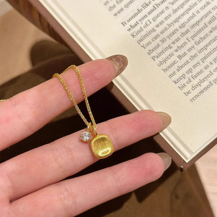 Wholesale Fashionable, niche, high-end, block zircon, exquisite and versatile temperament, high-end collarbone chain