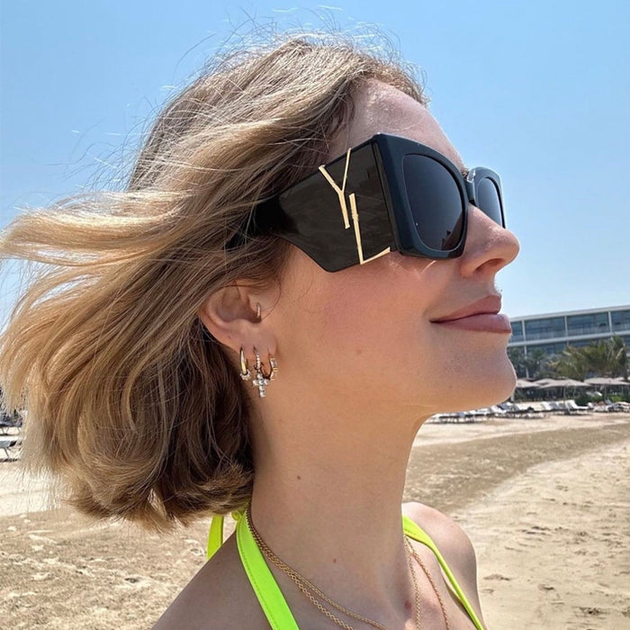 Wholesale Fashionable retro large frame butterfly shaped sunglasses with a high-end feel