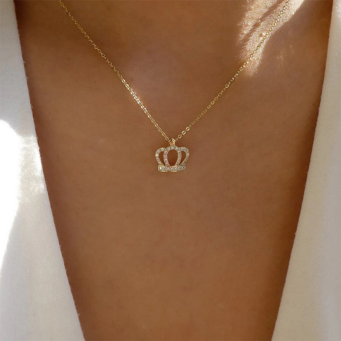 Wholesale Wholesale of accessories, fashionable, diamond studded, full diamond crown, collarbone chain, personalized alloy, gold-plated pendant necklace for women