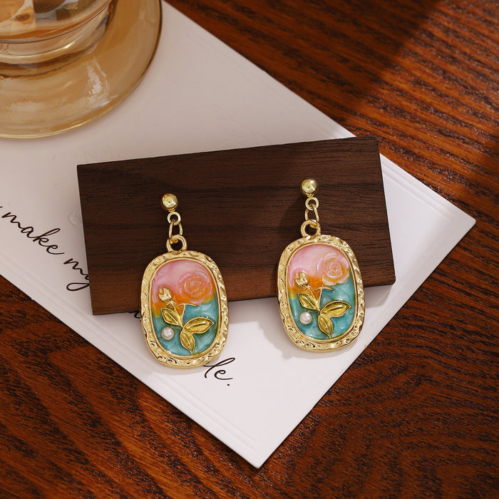 Wholesale Retro Zinc Alloy Earrings with Green Flower Design Jewelry Accessory