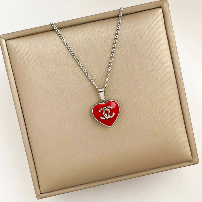 Wholesale Niche fashion versatile simple heart-shaped pendant