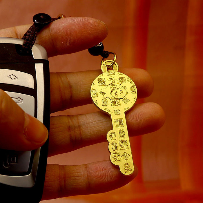 Wholesale Brass vault gold key men's car pendant keychain