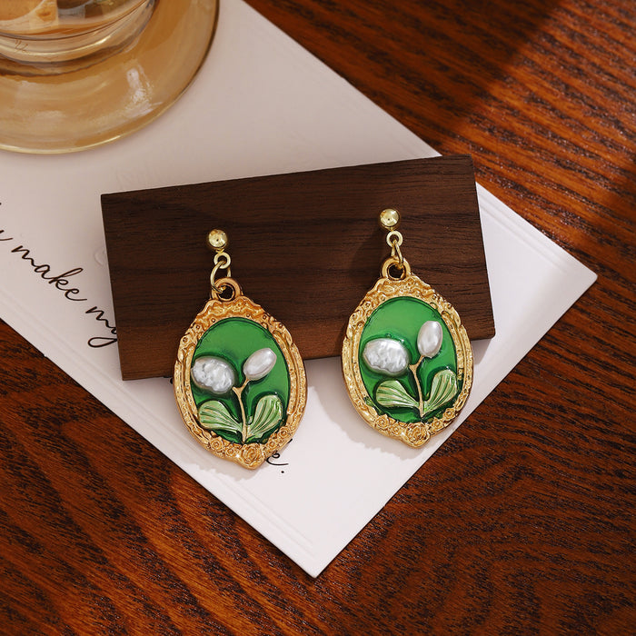 Wholesale Retro Zinc Alloy Earrings with Green Flower Design Jewelry Accessory