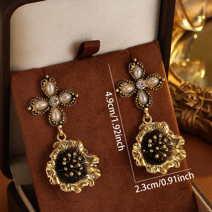 Wholesale Four leaf clover high-end sense niche retro earrings antique gold and silver earrings earrings