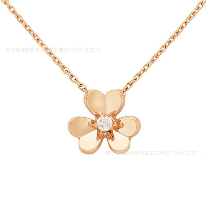 Wholesale Gold Plated Clover Necklace Women' s Fashion Jewelry