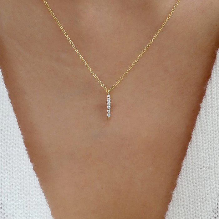 Wholesale Personalized jewelry with diamond studded alloy cross necklace, simple pendant