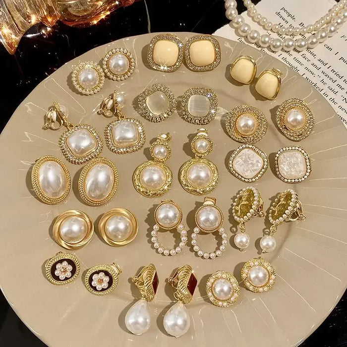 Wholesale Premium, light luxury pearl ear clip, retro temperament, fashionable and ear hole free ear clip