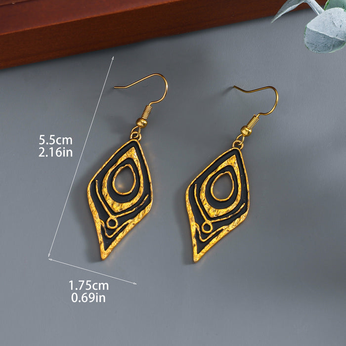Wholesale New fashionable and versatile high-end creative hollow square earrings, simple women's earrings