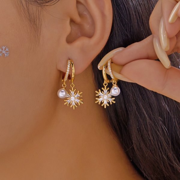 Wholesale Christmas atmosphere earrings with diamonds