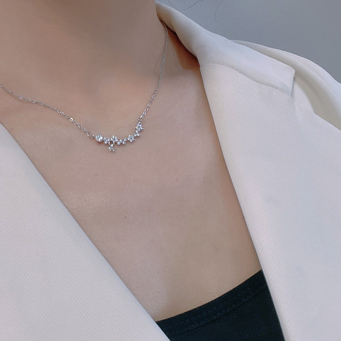 Wholesale Super sparkling zircon flower star necklace, light luxury, niche temperament, high-end accessory, collarbone chain necklace