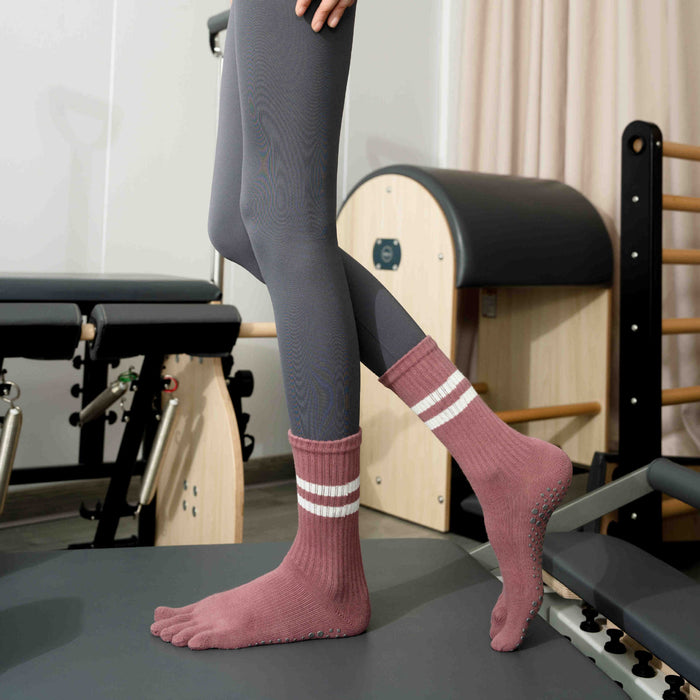 Wholesale Thickeneded Dotted Non-Slip Yoga Socks Women' s Mid-Calf Double-Stripe Five-Finger Socks Professional Sports Dance Pilates Socks
