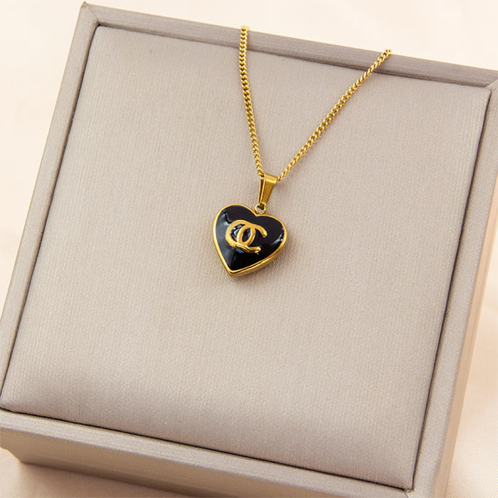 Wholesale Light luxury niche letter peach heart design, versatile and simple collarbone chain accessory