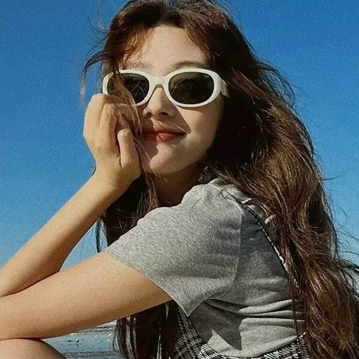 Wholesale Retro American small frame oval sunglasses, new high-end UV resistant sunglasses