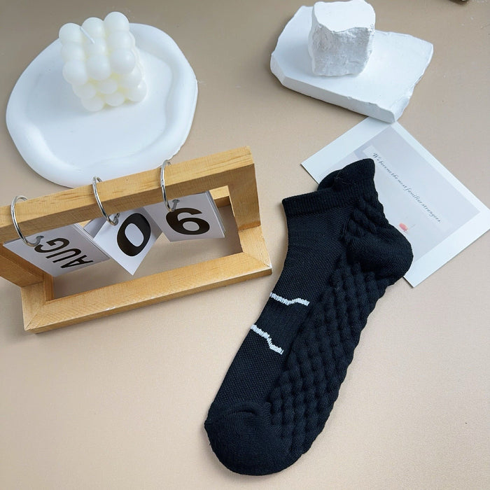 Wholesale Socks massage sole sports short tube socks, sweat absorbing and odor proof basketball socks, mesh sports boat socks