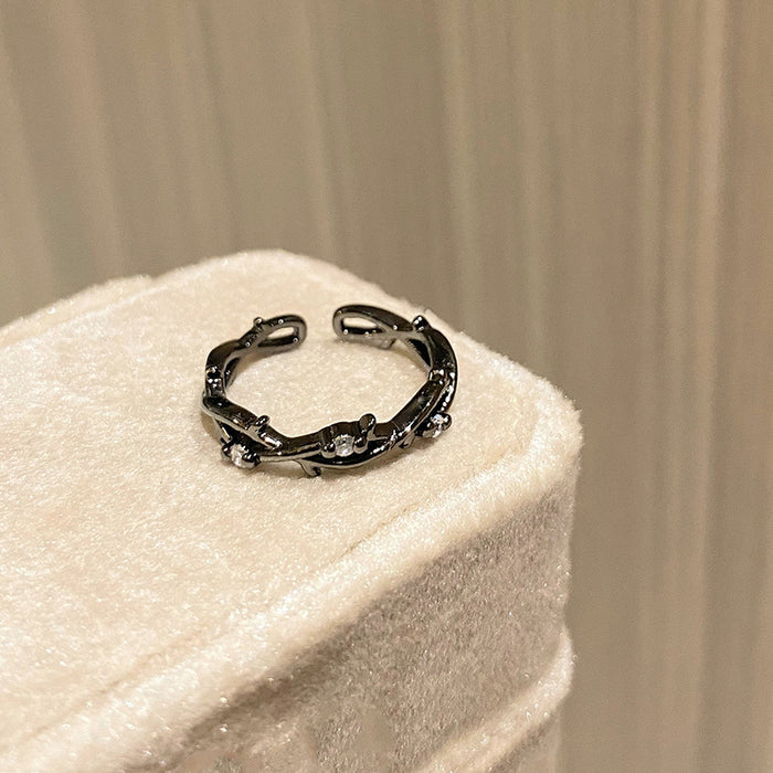 Wholesale Neutral style flower shaped diamond inlaid micro layered open ring with thorns, light luxury, versatile, simple and fashionable ring accessories