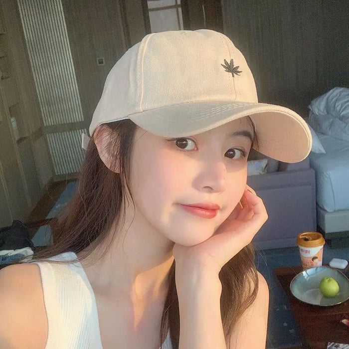 Wholesale Versatile embroidered baseball cap and duckbill cap