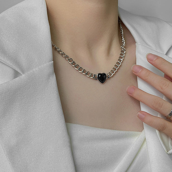 Wholesale Love stainless steel necklace, geometric metal collarbone chain, necklace, personalized accessory