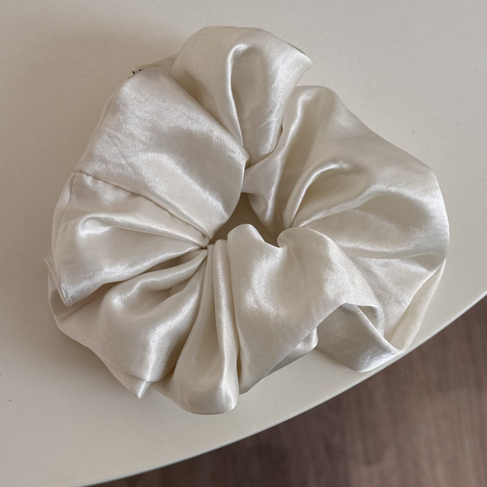 Wholesale Beautiful Glossy Satin Large Intestine Hair Ring Advanced Temperament Rope