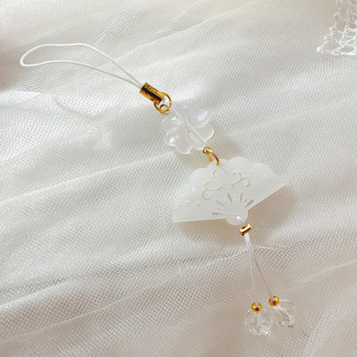 Wholesale Clover white shell fan mobile phone chain pendant bag pendant