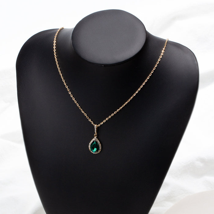 Wholesale Popular accessory temperament grandmother green water droplet crystal pendant necklace retro collarbone chain accessory