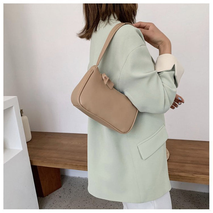 Wholesale Fashionable handbag, stylish one shoulder small bag, simple and versatile new style