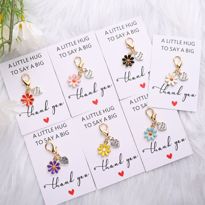 Wholesale Multiple colors of small flower and heart keychains