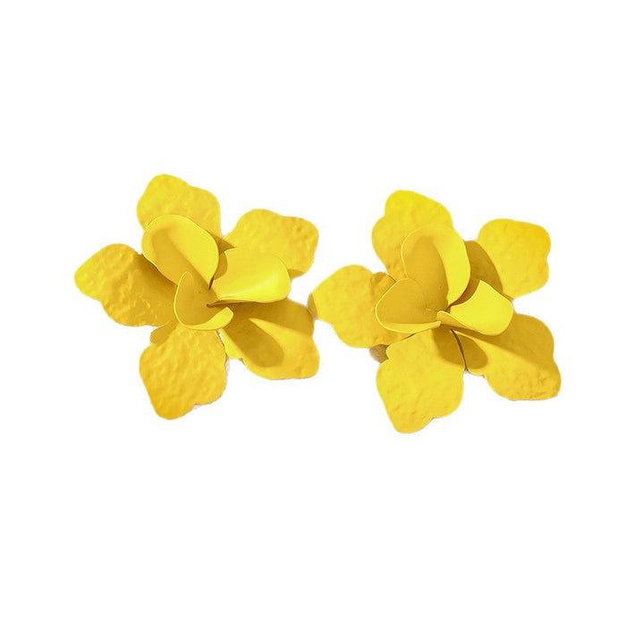 Wholesale Electroplated Iron Floral Yellow Earrings Fashion Accessory MOQ≥2