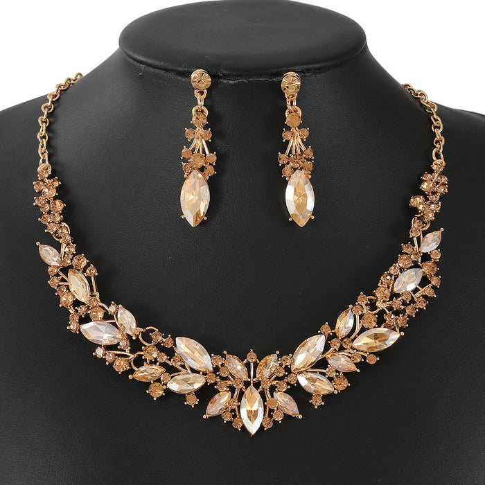 Wholesale Fashion Crystal Necklace Earrings Jewelry Set Dress Fashion Versatile Accessories