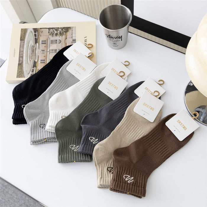 Wholesale Minimalist low cut short tube socks embroidered with letters, trendy sports