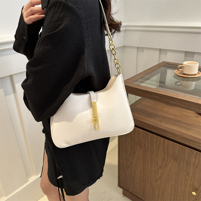 Wholesale Beautiful handbag, fashionable niche design bag, shoulder bag, armpit bag