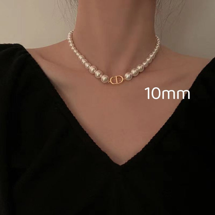 Wholesale New retro style collarbone chain, light luxury style pearl necklace, exquisite bow, heart-shaped necklace