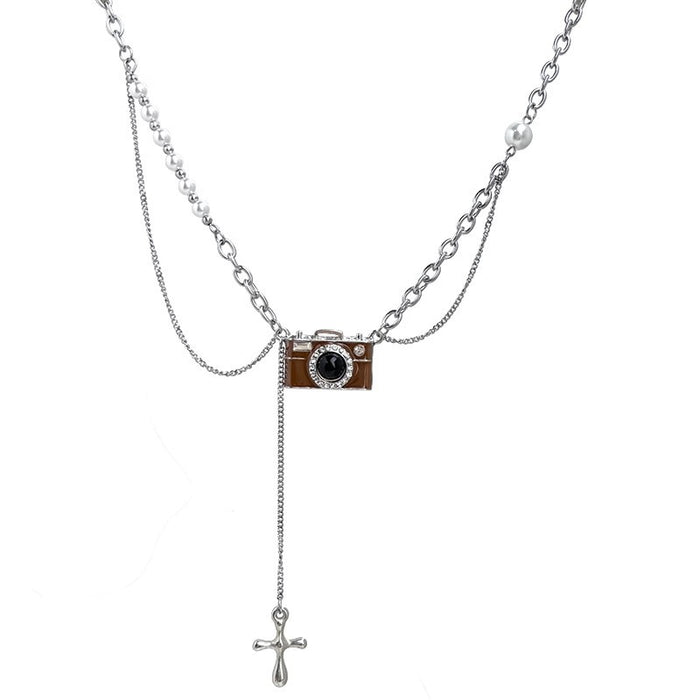 Wholesale Camera necklace, light luxury, niche, unique design, sweater chain, sweatshirt chain