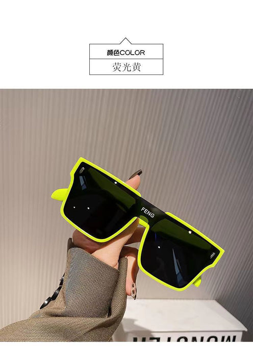 Wholesale Sunglasses for men and women, large frame sunglasses, UV resistant, fashionable and trendy glasses