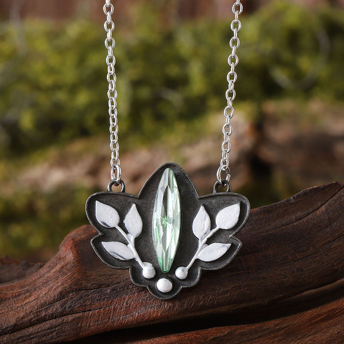 Wholesale Metallic leaf diamond necklace with old-fashioned design,  versatile jewelry