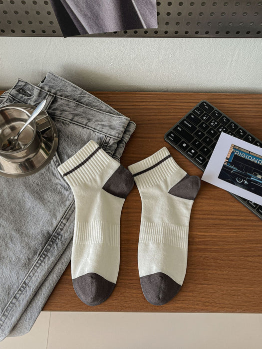 Wholesale Boneless and minimalist cotton socks with breathable and sweat absorbing stripes and color blocking