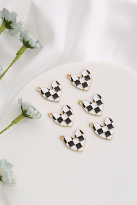Wholesale DIY alloy electroplated checkered heart-shaped cartoon charms