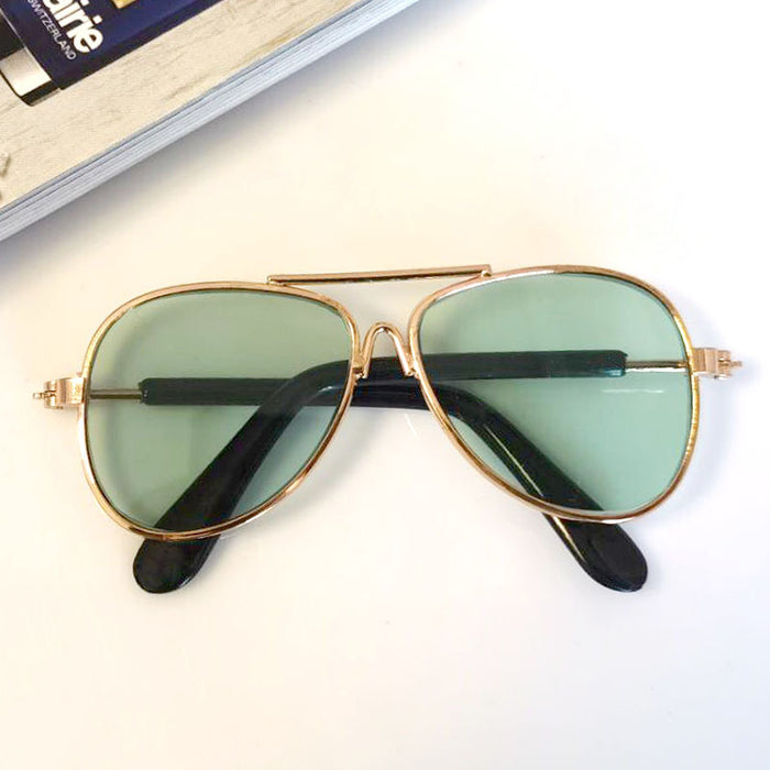 Wholesale Fashionable and trendy dog sunglasses, mini personalized pet glasses, small teddy dog plush toy cat sunglasses