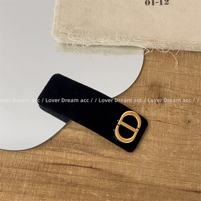 Wholesale Metallic letter hair clip, fashionable bangs, headband accessories, hair accessories